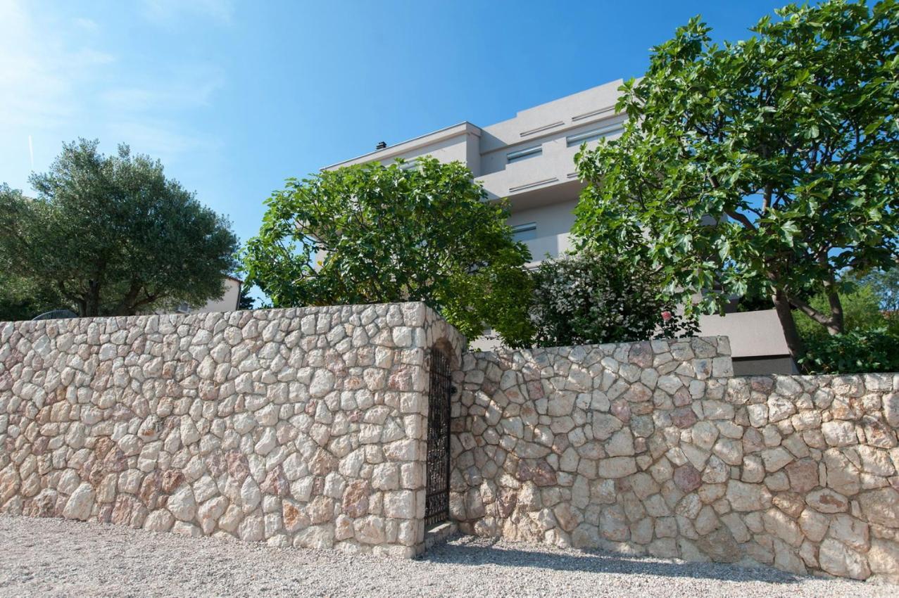 Maruna House Maslenica Luaran gambar